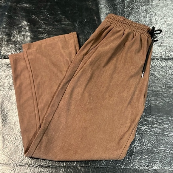 Men’s brown corduroy drawstring pants - Picture 2 of 2